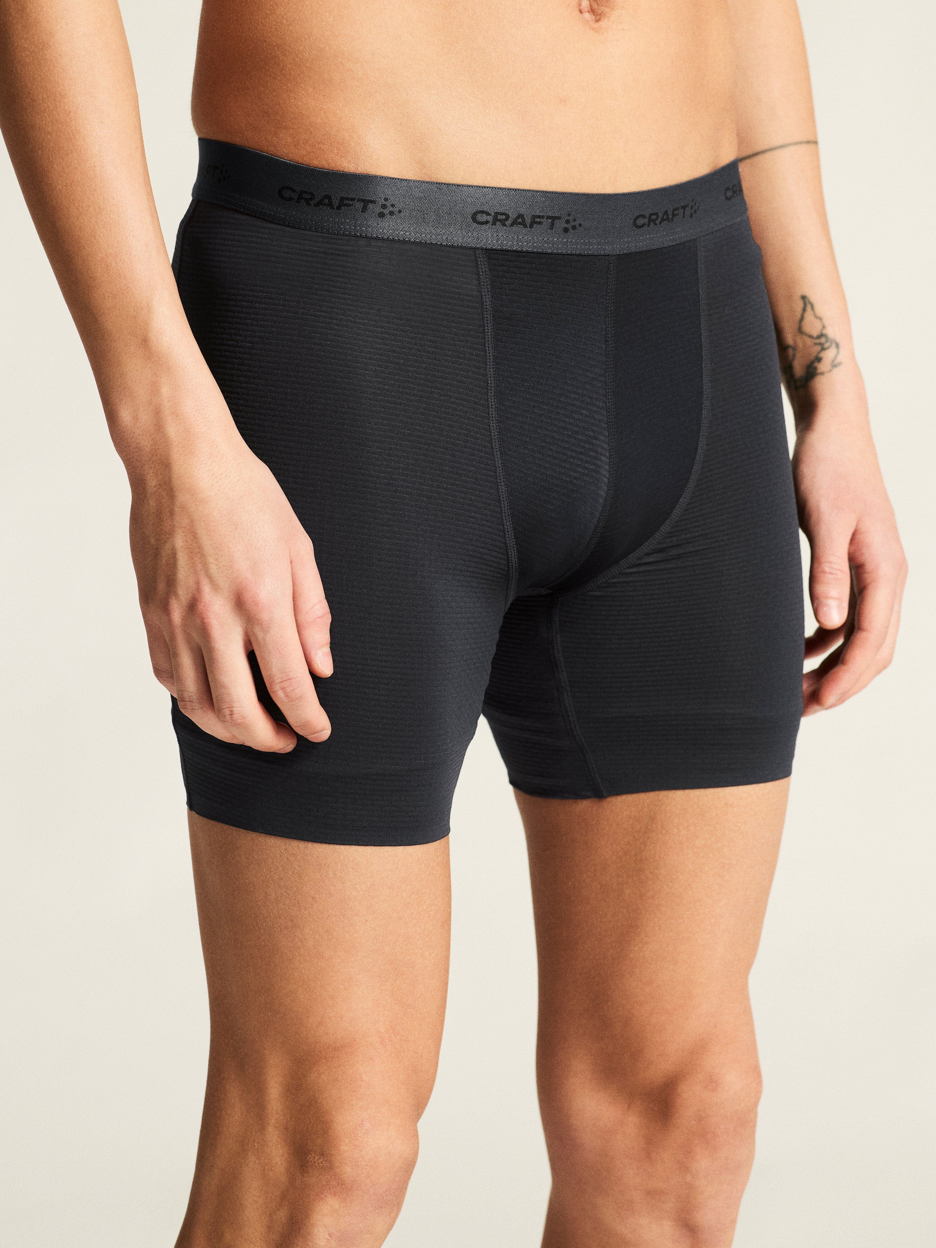 Men's Active Nanoweight 6-Inch Boxer - Black - Image 3