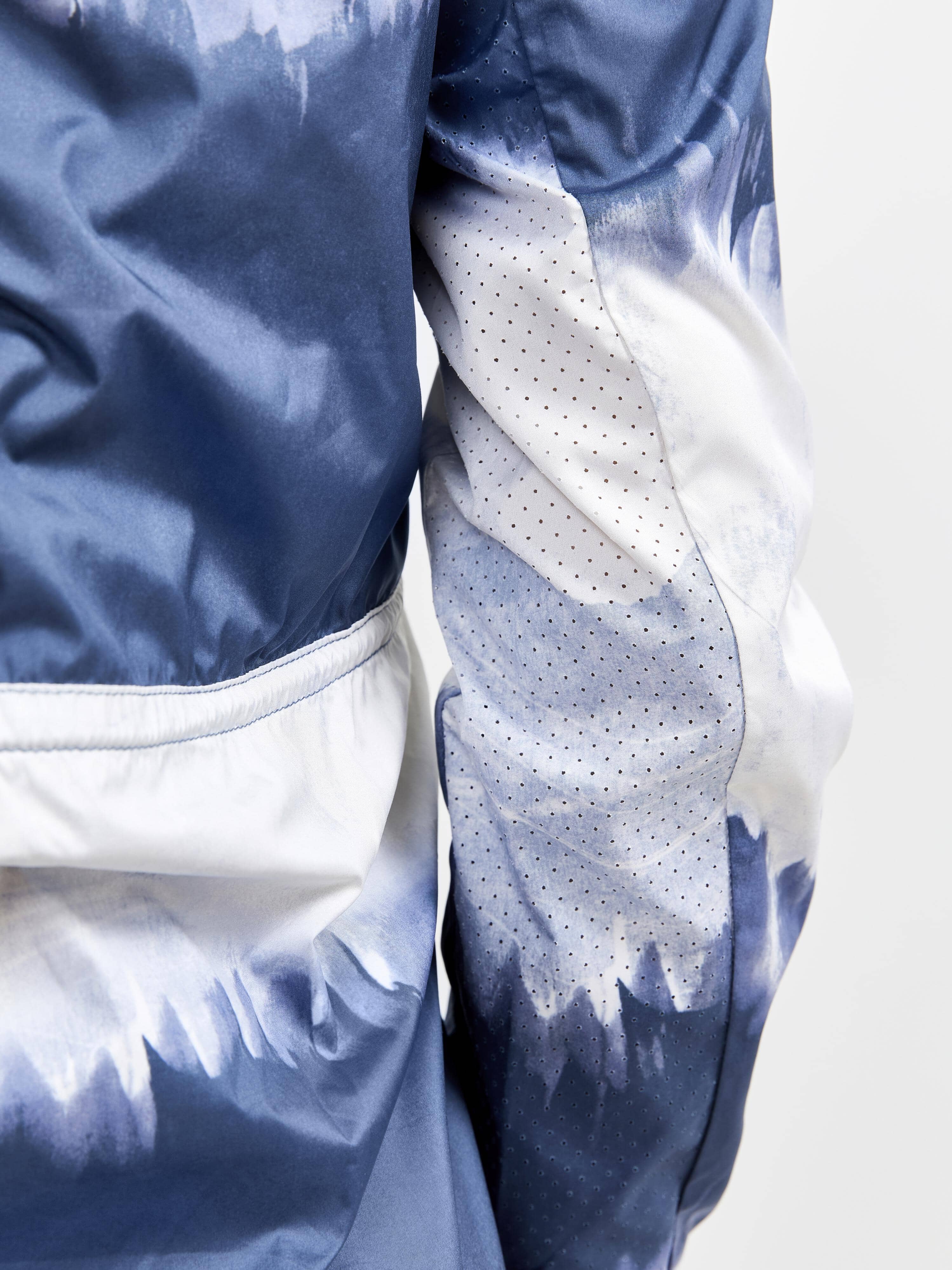 Women's ADV Essence Wind Jacket - BLEIKUR - Image 49