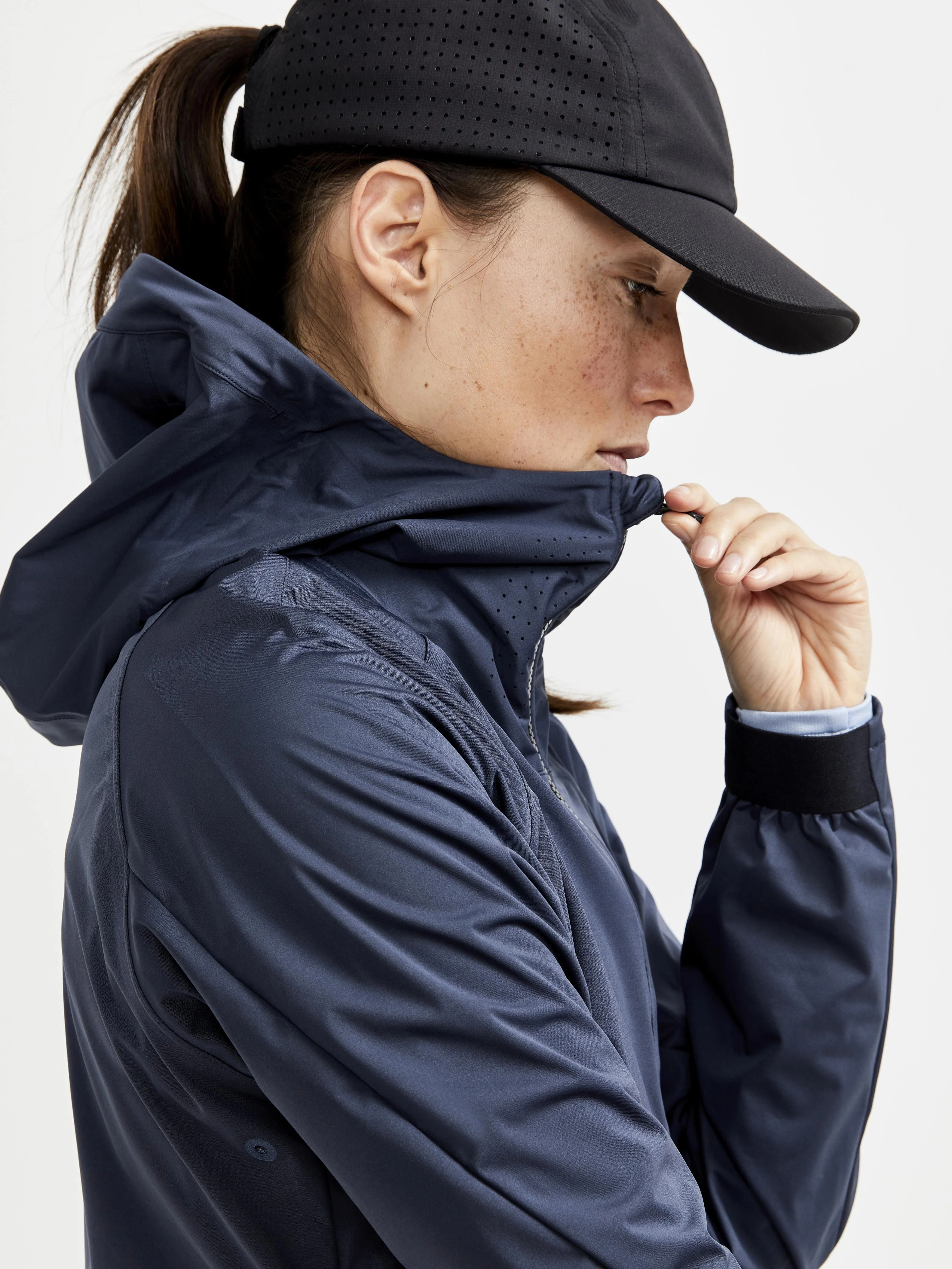 Women's Pro Hydro Running Jacket 2 - BARK-MULTI - Image 19