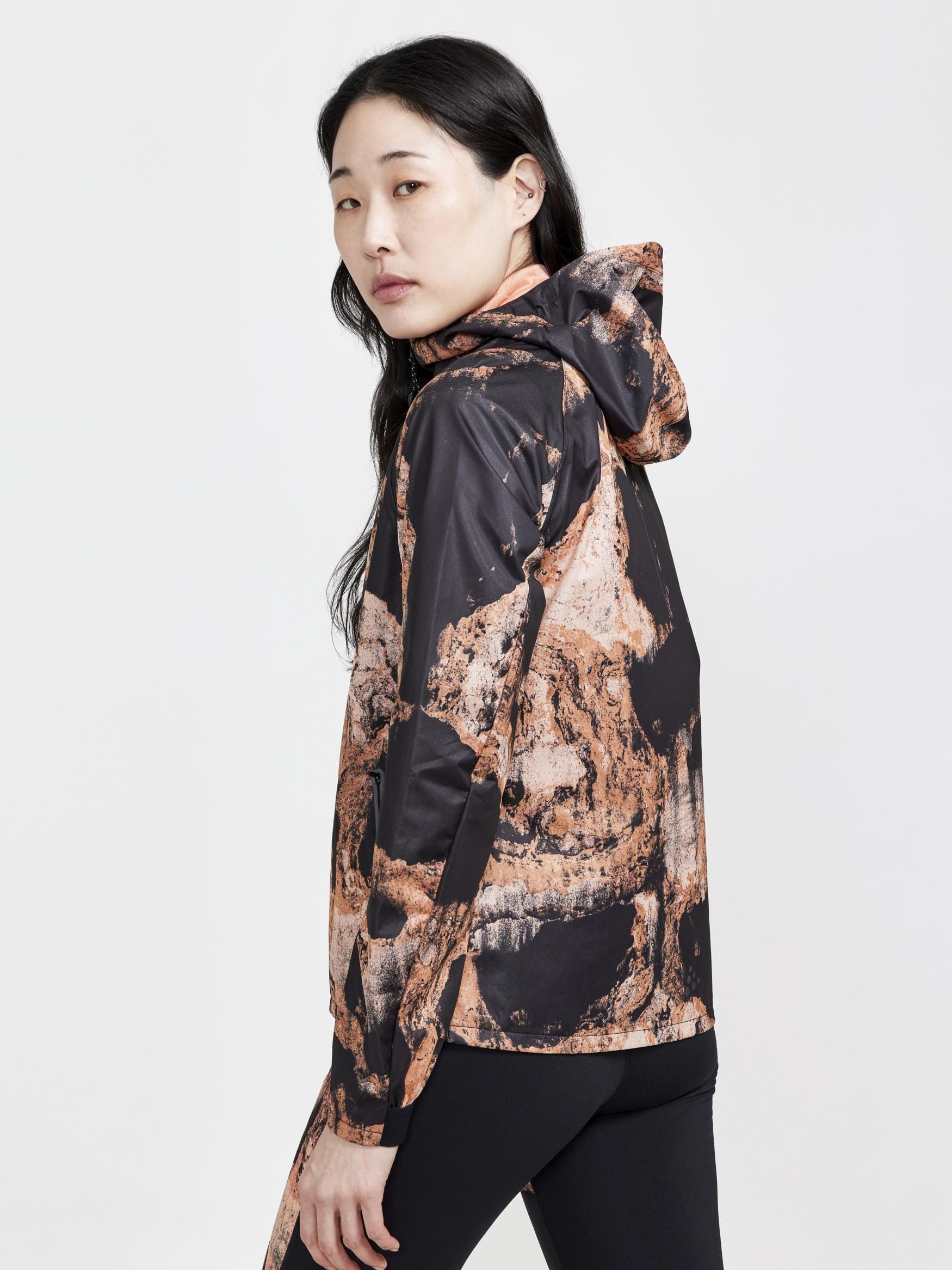Women's Pro Hydro Running Jacket 2 - MULTI/BLUES - Image 27
