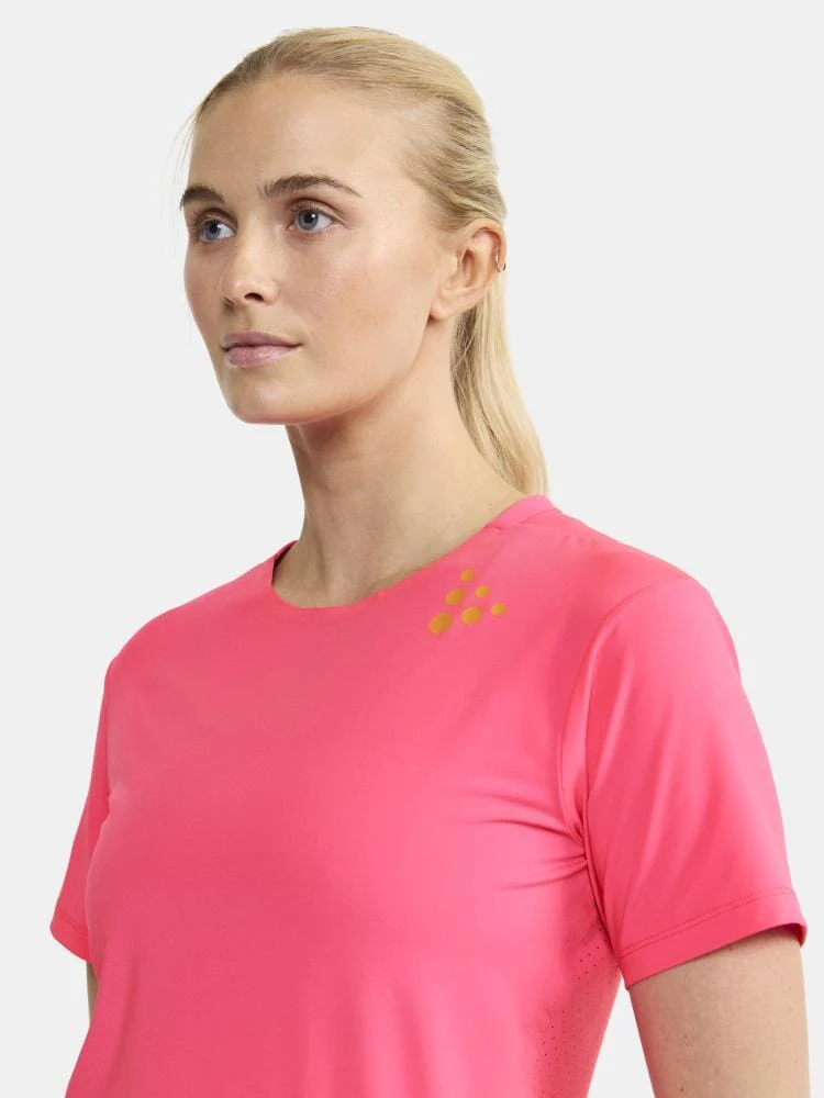 Women's Pro Hypervent Running Tee 2.0 - Black - Image 18