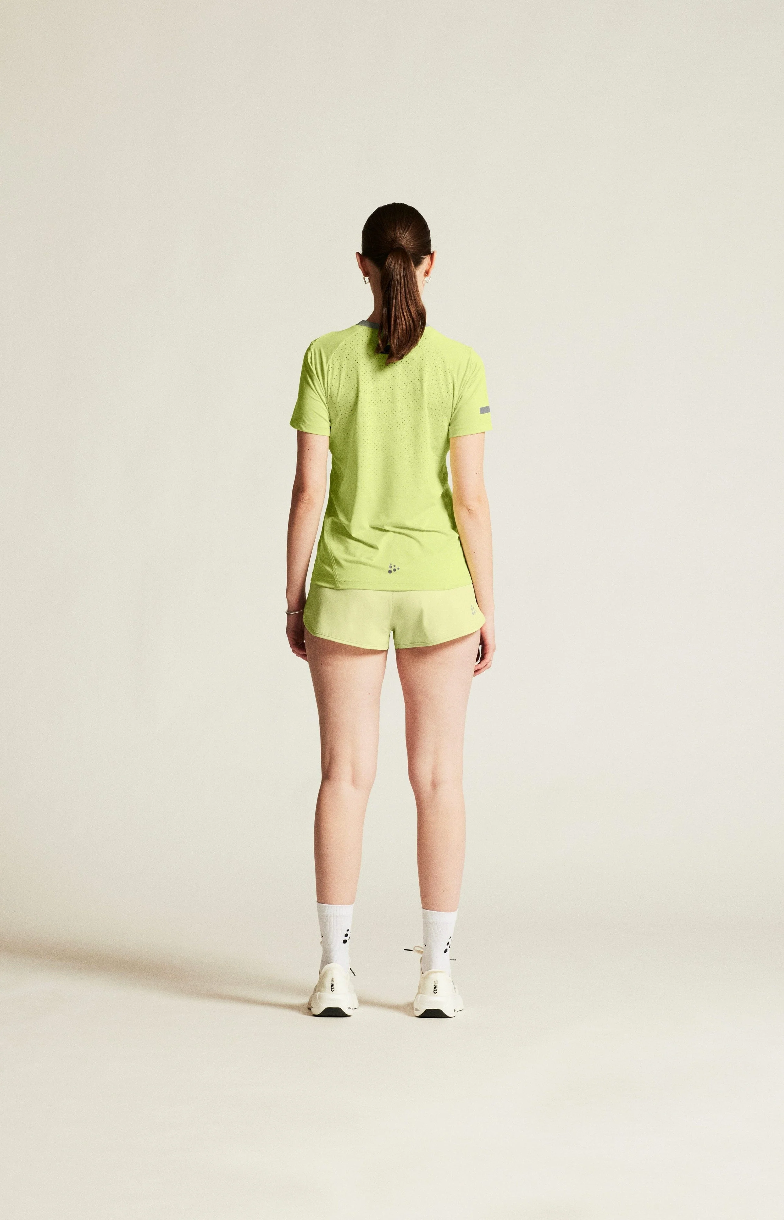 Women's Pro Hypervent Running Tee 2.0 - CLOUD - Image 16